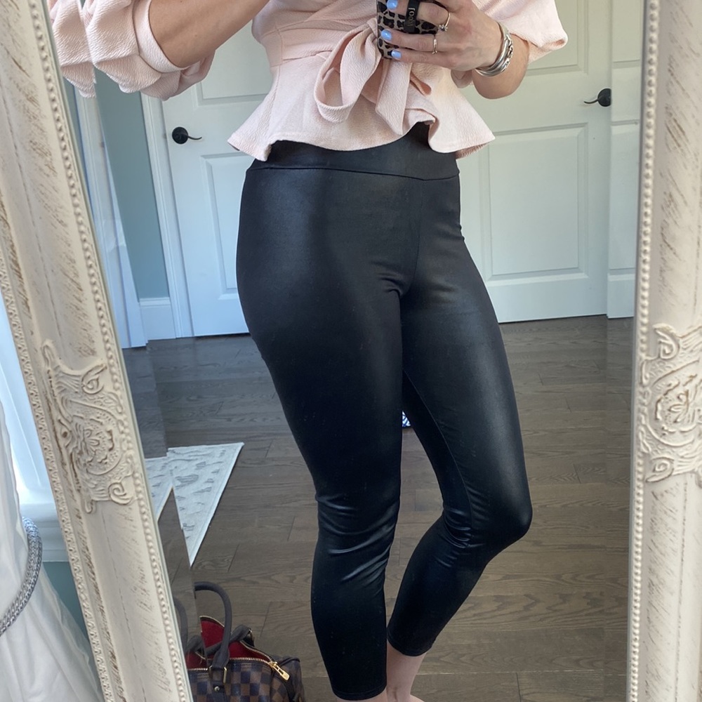 Boohoo Black Faux Leather Capri Pants